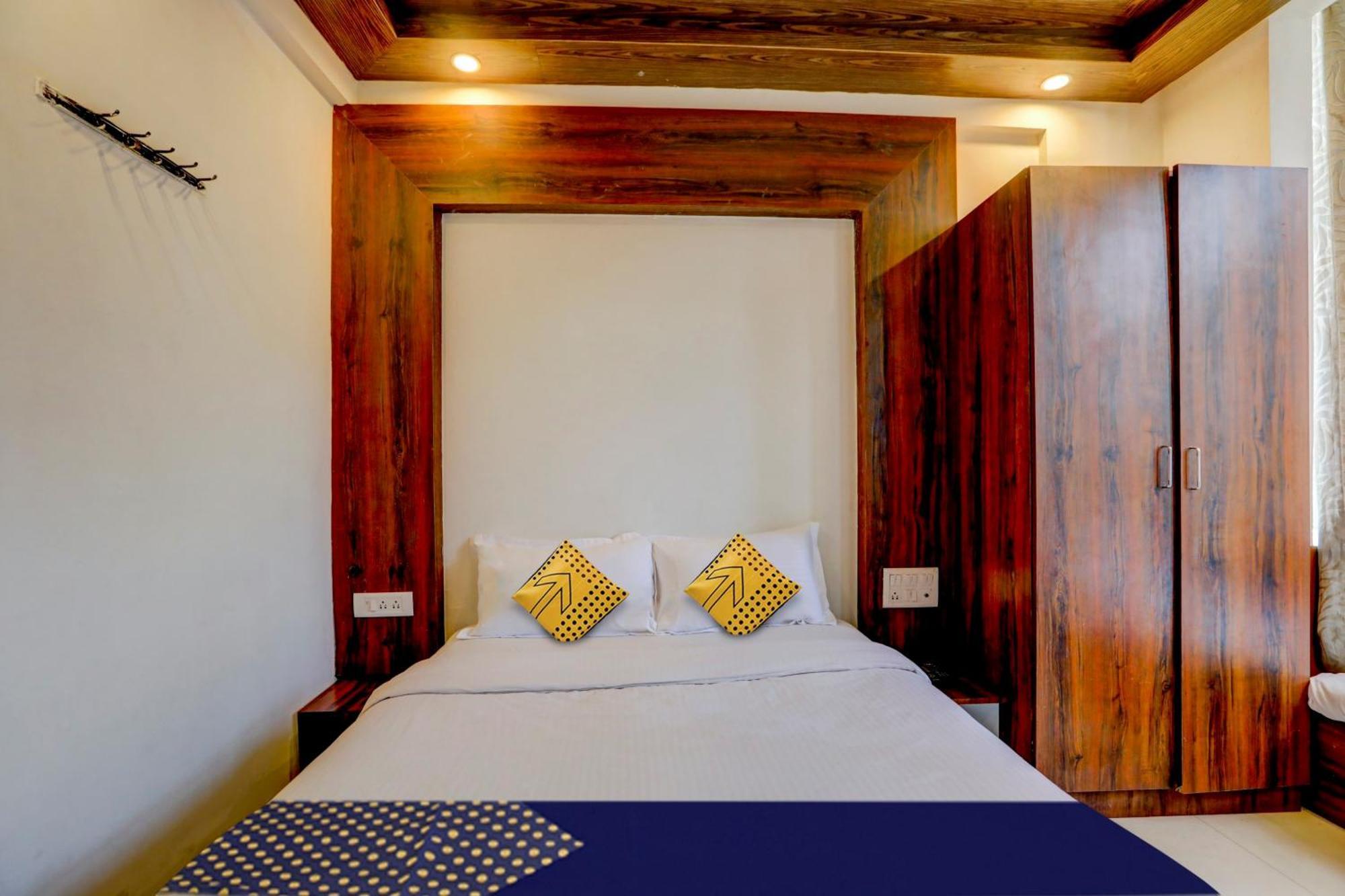 Hotel O Rajdhani Group Of Hotels مَسّور المظهر الخارجي الصورة
