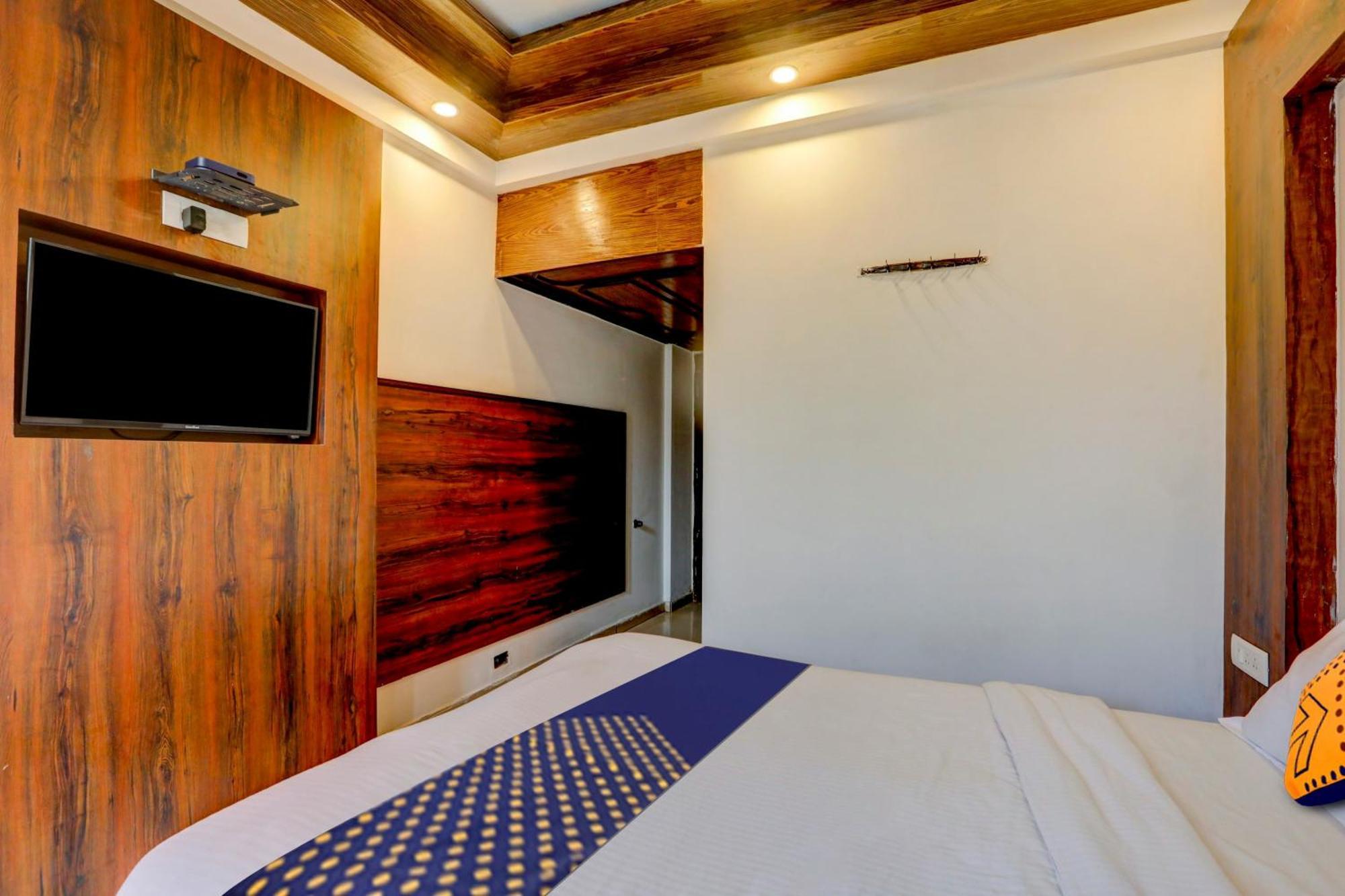Hotel O Rajdhani Group Of Hotels مَسّور المظهر الخارجي الصورة