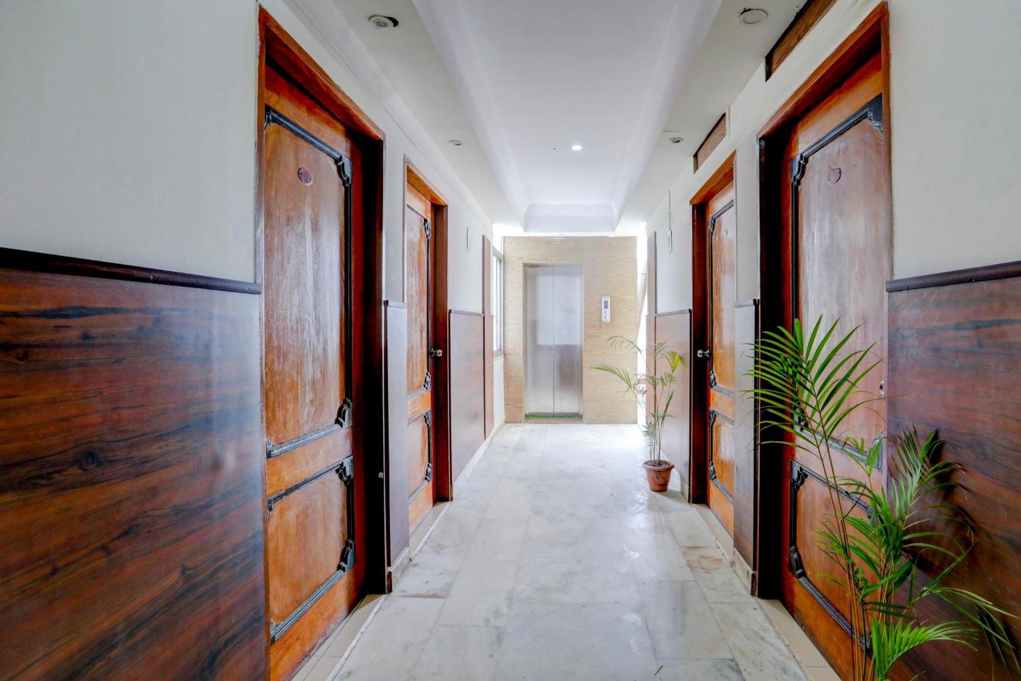 Hotel O Rajdhani Group Of Hotels مَسّور المظهر الخارجي الصورة