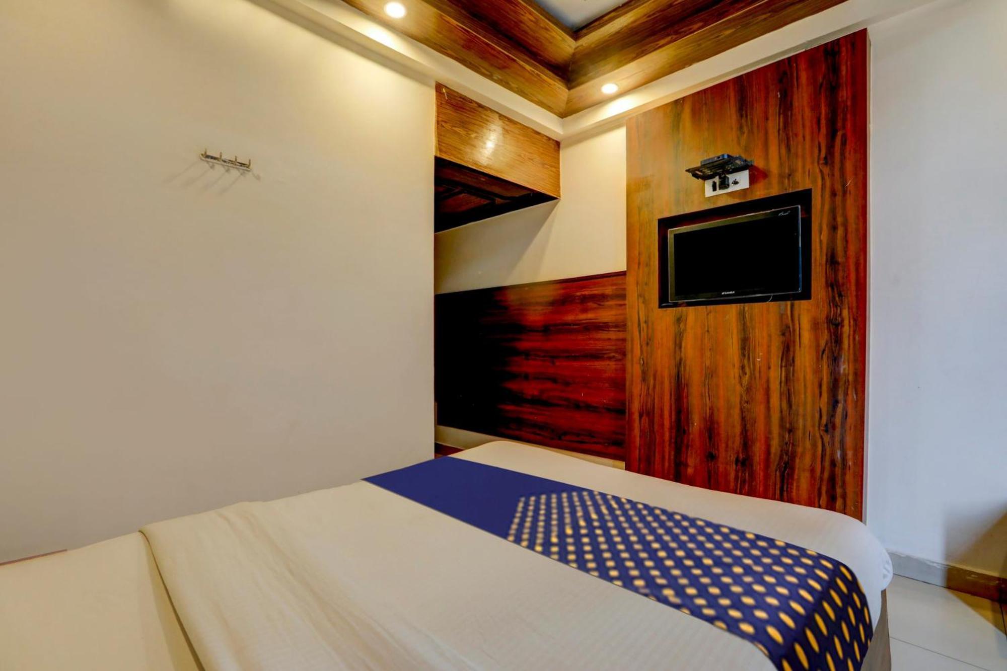 Hotel O Rajdhani Group Of Hotels مَسّور المظهر الخارجي الصورة